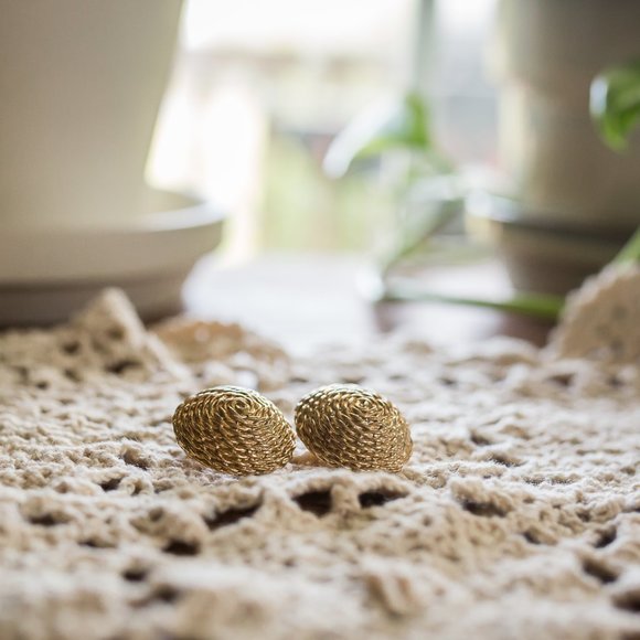 Vintage Designer Gold Tone Earrings - Picture 3 of 9